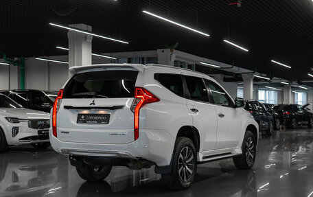 Mitsubishi Pajero Sport III рестайлинг, 2016 год, 3 050 000 рублей, 5 фотография