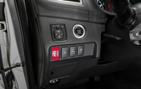 Mitsubishi Pajero Sport III рестайлинг, 2016 год, 3 050 000 рублей, 19 фотография