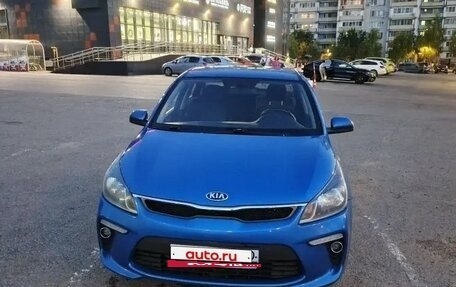 KIA Rio IV, 2018 год, 1 100 000 рублей, 3 фотография