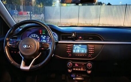 KIA Rio IV, 2018 год, 1 100 000 рублей, 8 фотография