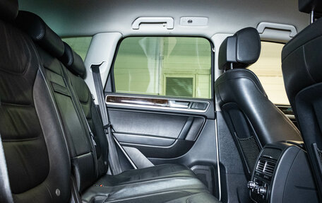 Volkswagen Touareg III, 2013 год, 2 089 000 рублей, 11 фотография