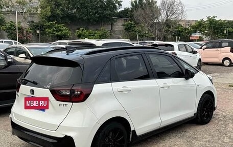 Honda Fit, 2021 год, 980 000 рублей, 4 фотография