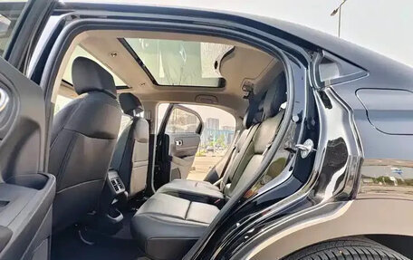 Honda Vezel, 2023 год, 1 350 100 рублей, 17 фотография
