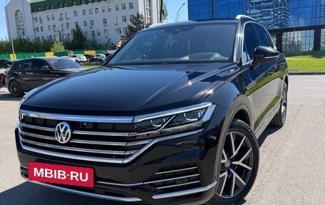 Volkswagen Touareg III, 2020 год, 4 799 000 рублей, 2 фотография