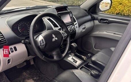 Mitsubishi Pajero Sport II рестайлинг, 2015 год, 2 250 000 рублей, 7 фотография