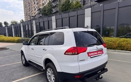 Mitsubishi Pajero Sport II рестайлинг, 2015 год, 2 250 000 рублей, 6 фотография