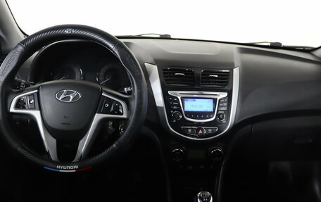 Hyundai Solaris II рестайлинг, 2013 год, 599 990 рублей, 13 фотография