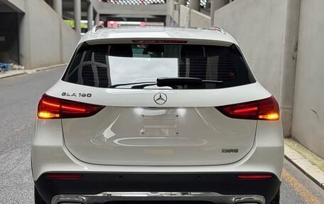 Mercedes-Benz GLA, 2022 год, 2 350 000 рублей, 4 фотография