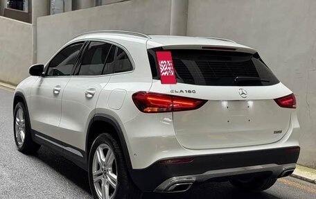 Mercedes-Benz GLA, 2022 год, 2 350 000 рублей, 3 фотография