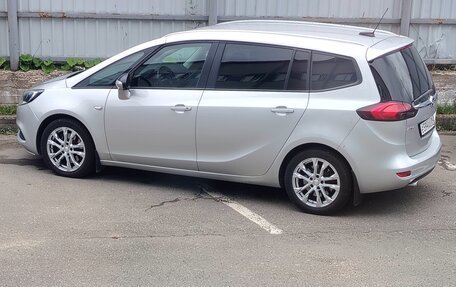 Opel Zafira C рестайлинг, 2018 год, 1 580 000 рублей, 4 фотография
