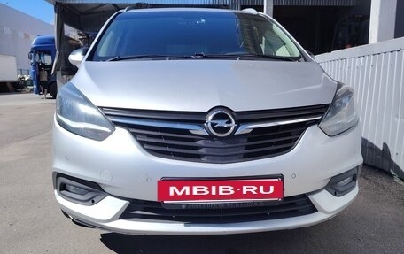 Opel Zafira C рестайлинг, 2018 год, 1 580 000 рублей, 10 фотография