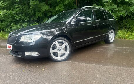 Skoda Superb III рестайлинг, 2011 год, 1 280 000 рублей, 5 фотография