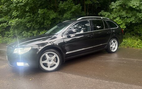Skoda Superb III рестайлинг, 2011 год, 1 280 000 рублей, 3 фотография