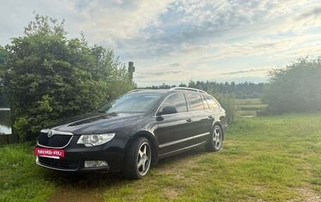 Skoda Superb III рестайлинг, 2011 год, 1 280 000 рублей, 21 фотография
