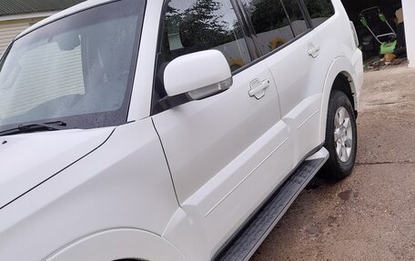 Mitsubishi Pajero IV, 2013 год, 2 400 000 рублей, 2 фотография