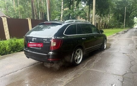 Skoda Superb III рестайлинг, 2011 год, 1 280 000 рублей, 33 фотография