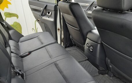 Mitsubishi Pajero IV, 2013 год, 2 400 000 рублей, 9 фотография