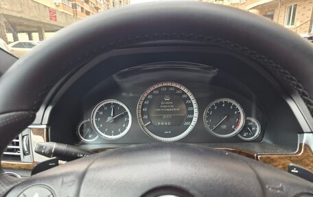 Mercedes-Benz E-Класс, 2011 год, 1 530 000 рублей, 12 фотография