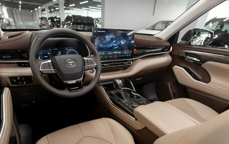 Toyota Highlander, 2026 год, 5 980 000 рублей, 7 фотография