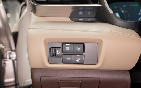Toyota Highlander, 2026 год, 5 980 000 рублей, 23 фотография