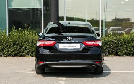 Toyota Camry, 2018 год, 2 350 000 рублей, 4 фотография