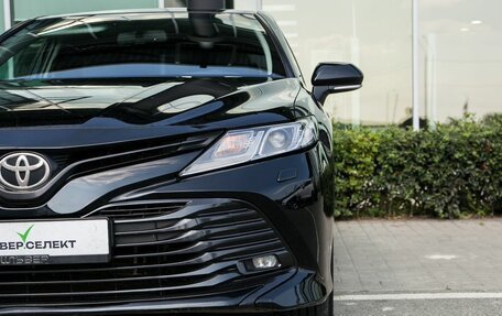 Toyota Camry, 2018 год, 2 350 000 рублей, 10 фотография