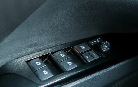 Toyota Camry, 2018 год, 2 350 000 рублей, 23 фотография