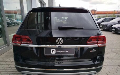 Volkswagen Teramont I, 2018 год, 3 000 000 рублей, 7 фотография