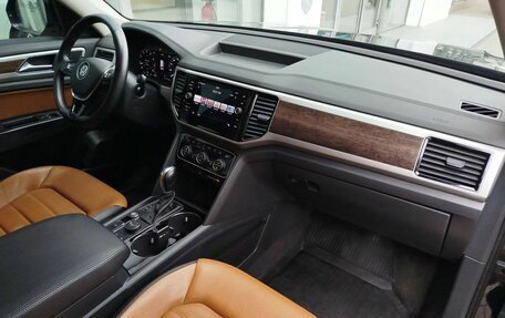 Volkswagen Teramont I, 2018 год, 3 000 000 рублей, 23 фотография