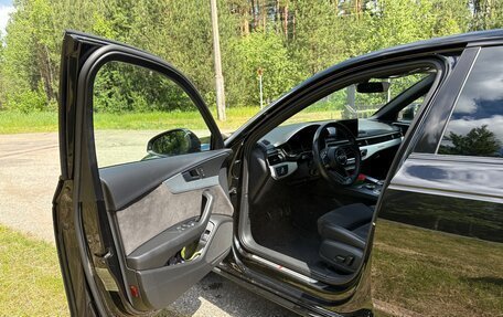 Audi A4, 2020 год, 1 600 000 рублей, 14 фотография