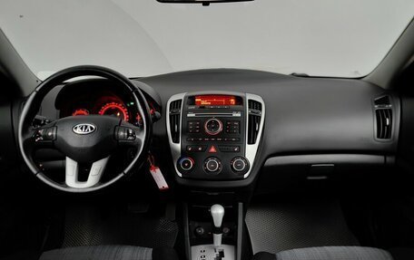 KIA cee'd I рестайлинг, 2010 год, 645 000 рублей, 12 фотография