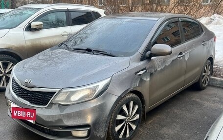 KIA Rio III рестайлинг, 2015 год, 950 000 рублей, 3 фотография