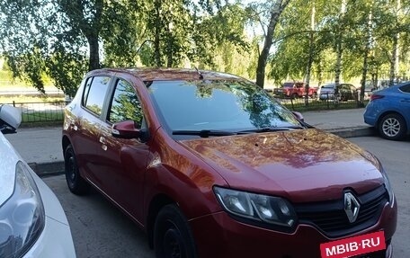 Renault Sandero II рестайлинг, 2014 год, 640 000 рублей, 3 фотография