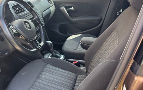 Volkswagen Polo VI (EU Market), 2017 год, 1 300 000 рублей, 4 фотография