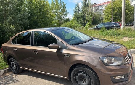 Volkswagen Polo VI (EU Market), 2017 год, 1 300 000 рублей, 2 фотография