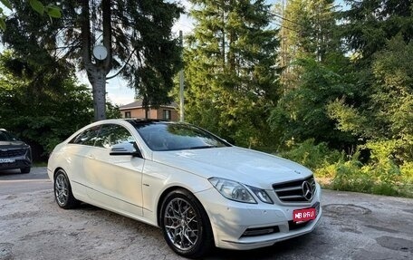 Mercedes-Benz E-Класс, 2011 год, 1 595 000 рублей, 1 фотография