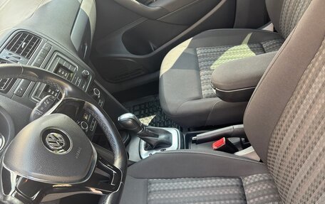 Volkswagen Polo VI (EU Market), 2017 год, 1 300 000 рублей, 11 фотография
