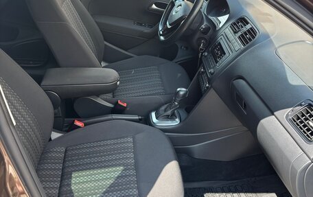 Volkswagen Polo VI (EU Market), 2017 год, 1 300 000 рублей, 12 фотография