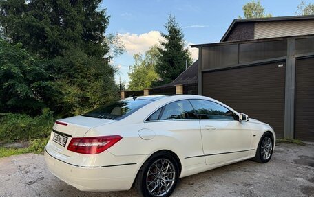 Mercedes-Benz E-Класс, 2011 год, 1 595 000 рублей, 3 фотография