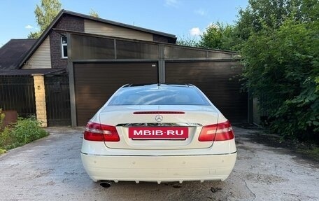 Mercedes-Benz E-Класс, 2011 год, 1 595 000 рублей, 4 фотография