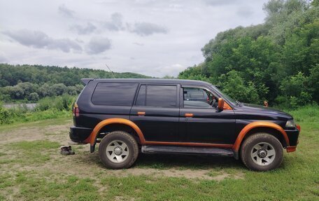 Mitsubishi Challenger I рестайлинг, 1997 год, 600 000 рублей, 2 фотография