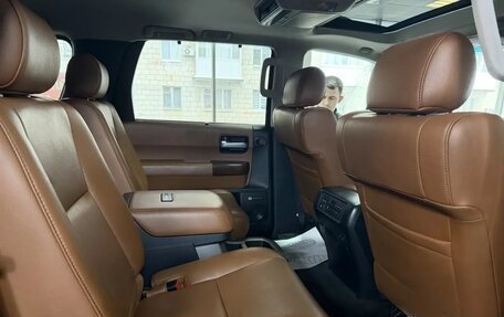 Toyota Sequoia II рестайлинг, 2011 год, 3 850 000 рублей, 8 фотография