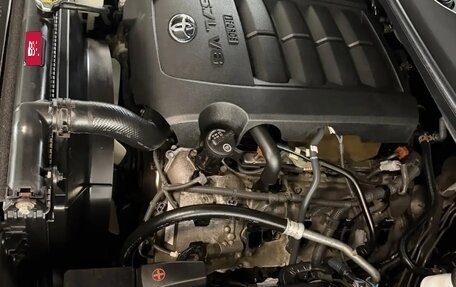 Toyota Sequoia II рестайлинг, 2011 год, 3 850 000 рублей, 13 фотография