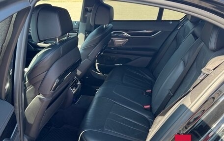 BMW 7 серия, 2018 год, 2 935 000 рублей, 5 фотография