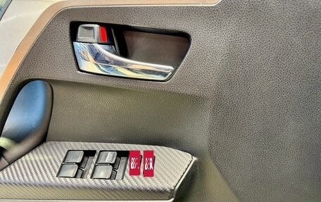 Toyota RAV4, 2014 год, 1 820 000 рублей, 13 фотография