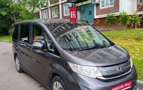 Honda Stepwgn IV, 2015 год, 1 300 000 рублей, 4 фотография