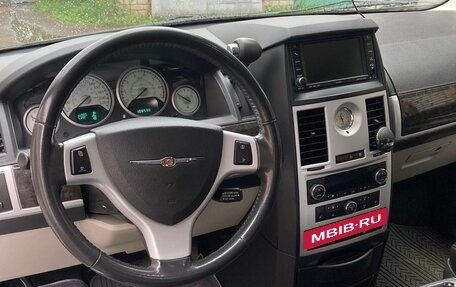 Chrysler Voyager IV, 2010 год, 2 150 000 рублей, 26 фотография