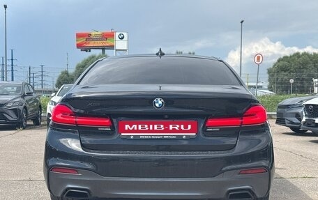 BMW 5 серия, 2018 год, 3 550 000 рублей, 3 фотография