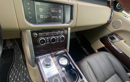 Land Rover Range Rover IV рестайлинг, 2015 год, 4 400 000 рублей, 18 фотография