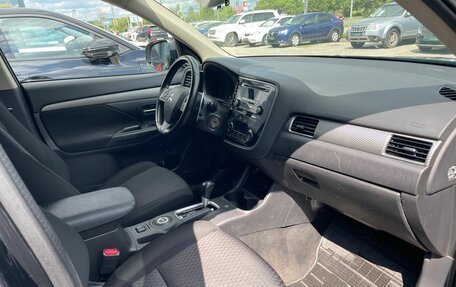 Mitsubishi Outlander III рестайлинг 3, 2012 год, 1 275 000 рублей, 11 фотография